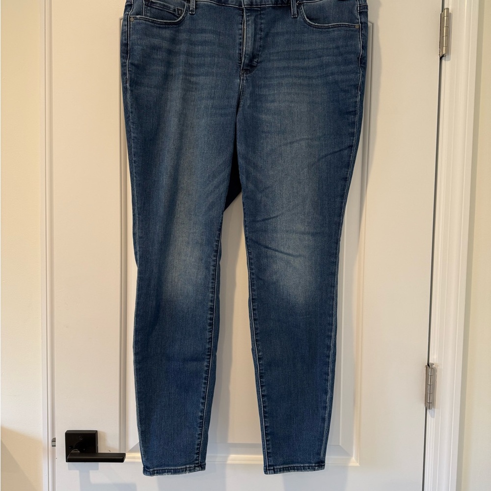 Athleta Women's Sculptek Ultra Skinny Jeans in True Blue Denim